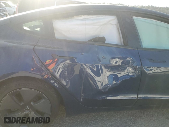 2021 Tesla Model 3 Standard Range Plus z VIN 5YJ3E1EA6MF961439, wystawiony jako Copart lot #49825655 z przebiegiem 38 355 mil mil oraz Szkody całkowita. Historia ofert i sprzedaży dostępna na DreamBid. Obrazek 10.