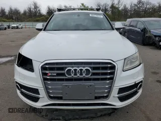 2014 Audi SQ5 Premium Plus z VIN WA1CGAFP0EA067700, wystawiony jako Copart lot #56374555 z przebiegiem 165 958 mil mil oraz Szkody całkowita. Historia ofert i sprzedaży dostępna na DreamBid. Obrazek 5.