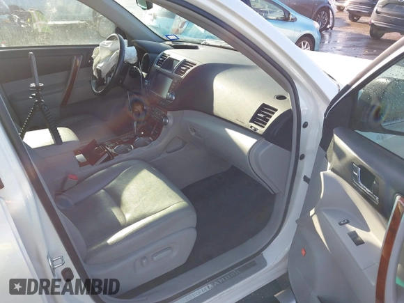 2012 Toyota Highlander Limited z VIN 5TDYK3EH4CS055758, wystawiony jako IAAI lot #42087650 z przebiegiem 108 221 mil mil oraz . Historia ofert i sprzedaży dostępna na DreamBid. Obrazek 5.