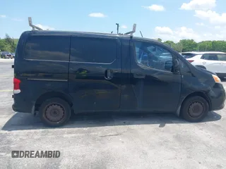 2016 Nissan NV200 S z VIN 3N6CM0KNXGK694075, wystawiony jako IAAI lot #42365919 z przebiegiem 217 629 mil mil oraz . Historia ofert i sprzedaży dostępna na DreamBid. Obrazek 13.