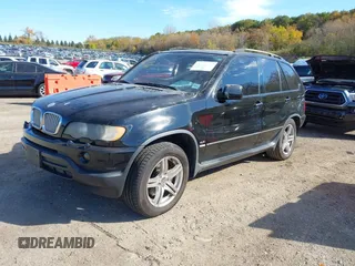 2001 BMW X5 4.4i with VIN WBAFB33581LH08039, listed as a IAAI auction lot 40679627 with 1 mi miles. Bid and sale history available at carsss.com. Image 2.