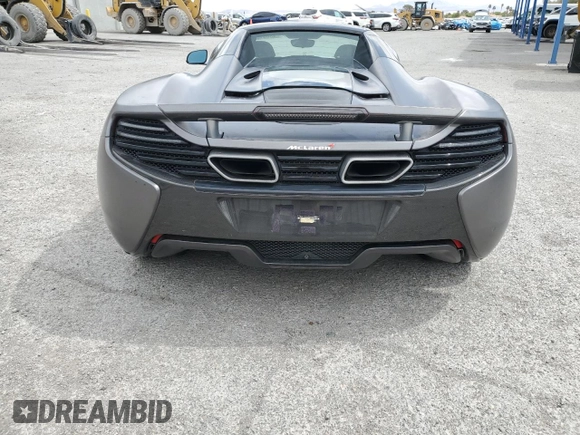2016 McLaren 650S z VIN SBM11FAA5GW006080, wystawiony jako Copart lot #48061065 z przebiegiem 36 645 mil mil oraz Szkody całkowita. Historia ofert i sprzedaży dostępna na DreamBid. Obrazek 6.