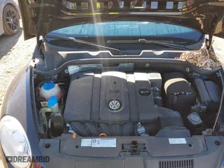 2012 Volkswagen Beetle 2.5L w/Sun/Sound/Nav PZEV with VIN 3VWHP7AT1CM652074, listed as a IAAI auction lot 41374829 with 1 mi miles. Bid and sale history available at carsss.com. Image 10.