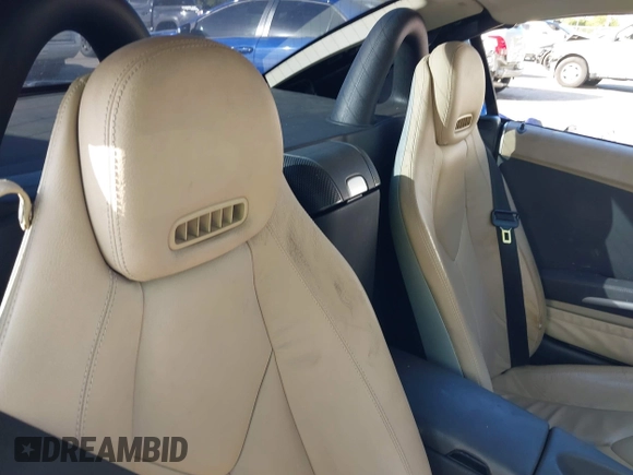 2008 Mercedes-Benz SLK 350 z VIN WDBWK56F38F186671, wystawiony jako IAAI lot #41530919 z przebiegiem 115 567 mil mil oraz . Historia ofert i sprzedaży dostępna na DreamBid. Obrazek 8.