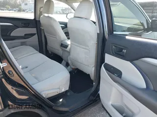 2016 Toyota Highlander LE Plus z VIN 5TDZKRFHXGS135786, wystawiony jako IAAI lot #41567851 z przebiegiem 198 969 mil mil oraz . Historia ofert i sprzedaży dostępna na DreamBid. Obrazek 8.