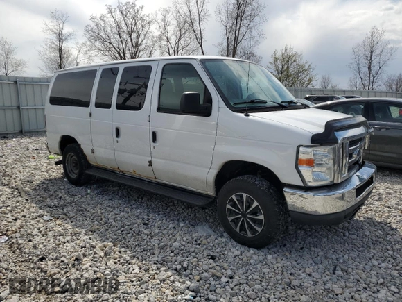 2013 Ford Econoline Passenger XL z VIN 1FBNE3BL6DDA95344, wystawiony jako Copart lot #53704825 z przebiegiem 204 281 mil mil oraz Czysty tytuł • Clean title. Historia ofert i sprzedaży dostępna na DreamBid. Obrazek 4.