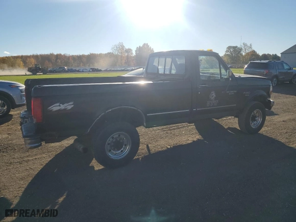 1996 Ford F-250 HD with VIN 1FTHF26F7TEA85788, listed as a Copart auction lot 77768114 with 383,611 mi miles and Salvage Title. Bid and sale history available at carsss.com. Image 3.