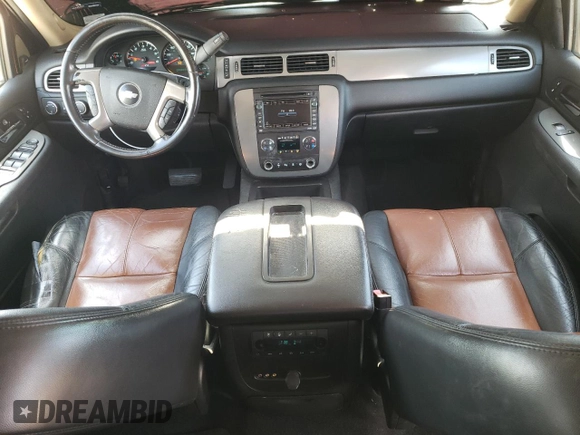 2008 Chevrolet Tahoe 3LT z VIN 1GNFK13008R129361, wystawiony jako Copart lot #49392315 z przebiegiem 172 511 mil mil oraz Szkoda całkowita • Salvage title. Historia ofert i sprzedaży dostępna na DreamBid. Obrazek 8.