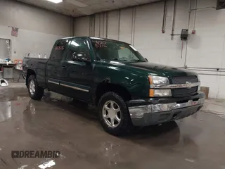 2004 Chevrolet Silverado 1500 LS with VIN 2GCEK19T441294838, listed as a IAAI auction lot 41208716 with 221,431 mi miles. Bid and sale history available at carsss.com. Image 1.