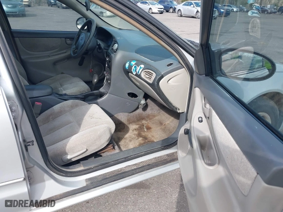 2004 Oldsmobile Alero GX with VIN 1G3NK52F34C106235, listed as a IAAI auction lot 41546490 with 176,045 mi miles. Bid and sale history available at carsss.com. Image 5.