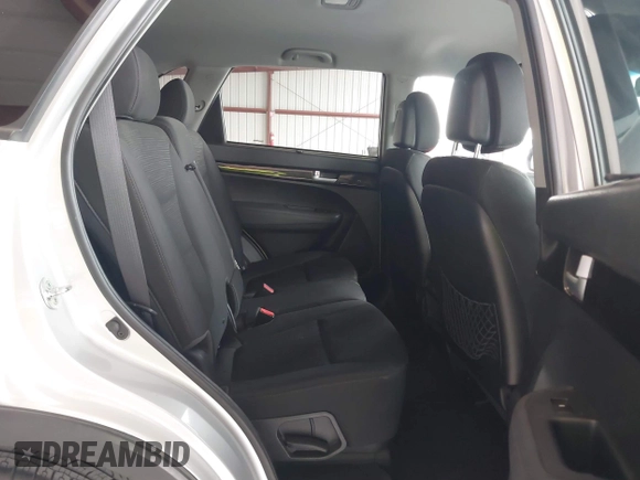 2015 Kia Sorento LX with VIN 5XYKT4A64FG589597, listed as a IAAI auction lot 42068816 with 107,948 mi miles. Bid and sale history available at carsss.com. Image 8.
