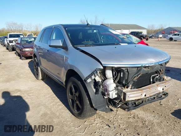 2009 Lincoln MKX with VIN 2LMDU68C49BJ06499, listed as a IAAI auction lot 42072966 with 190,936 mi miles. Bid and sale history available at carsss.com. Image 1.