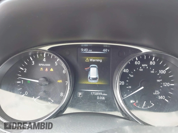 2014 Nissan Rogue S with VIN 5N1AT2MV5EC773061, listed as a IAAI auction lot 41572852 with 175,899 mi miles. Bid and sale history available at carsss.com. Image 7.