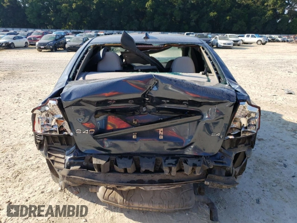 2009 Volvo S40 2.4L with VIN YV1MS382992447618, listed as a Copart auction lot 72030424 with 202,033 mi miles and Salvage Title. Bid and sale history available at carsss.com. Image 6.