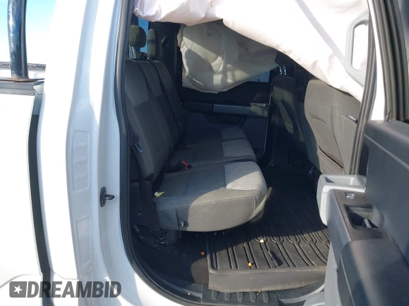 2021 Ford F-150 XL z VIN 1FTFW1E84MFB69972, wystawiony jako IAAI lot #41294390 z przebiegiem 60 336 mil mil oraz . Historia ofert i sprzedaży dostępna na DreamBid. Obrazek 8.