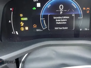 2025 Toyota Camry LE z VIN 4T1DAACK3SU571104, wystawiony jako IAAI lot #42084430 z przebiegiem 1 013 mil mil oraz . Historia ofert i sprzedaży dostępna na DreamBid. Obrazek 15.