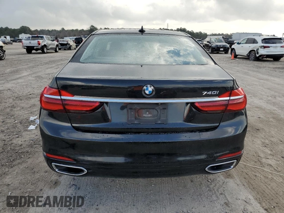 2018 BMW 7 Series 740i with VIN WBA7E2C54JG742927, listed as a Copart auction lot 70306082 with 69,735 mi miles. Bid and sale history available at carsss.com. Image 6.