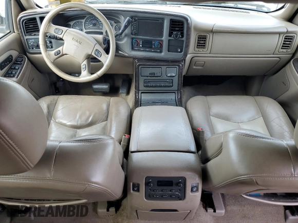 2006 GMC Yukon XL z VIN 1GKFK66U46J101454, wystawiony jako Copart lot #42088485 z przebiegiem Nie podano mil oraz Szkoda całkowita • Salvage title. Historia ofert i sprzedaży dostępna na DreamBid. Obrazek 8.