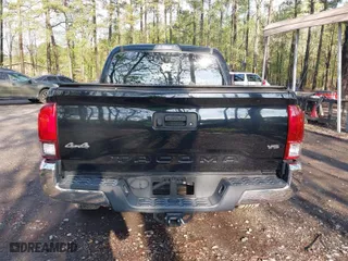 2019 Toyota Tacoma 4WD SR with VIN 3TMCZ5AN5KM221720, listed as a IAAI auction lot 41967986 with 83,701 mi miles. Bid and sale history available at carsss.com. Image 16.
