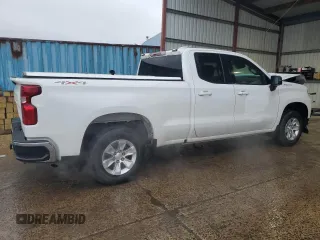 2021 Chevrolet Silverado 1500 LT with VIN 1GCRYDEDXMZ379058, listed as a Copart auction lot 52102445 with 73,293 mi miles and Clean Title. Bid and sale history available at DreamBid. Image 3.