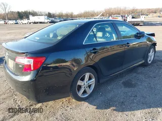 2013 Toyota Camry L with VIN 4T1BF1FK8DU276491, listed as a IAAI auction lot 41857992 with 119,143 mi miles. Bid and sale history available at carsss.com. Image 4.