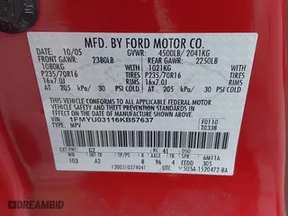 2006 Ford Escape XLT with VIN 1FMYU03116KB57637, listed as a IAAI auction lot 41803899 with 118,945 mi miles. Bid and sale history available at carsss.com. Image 9.