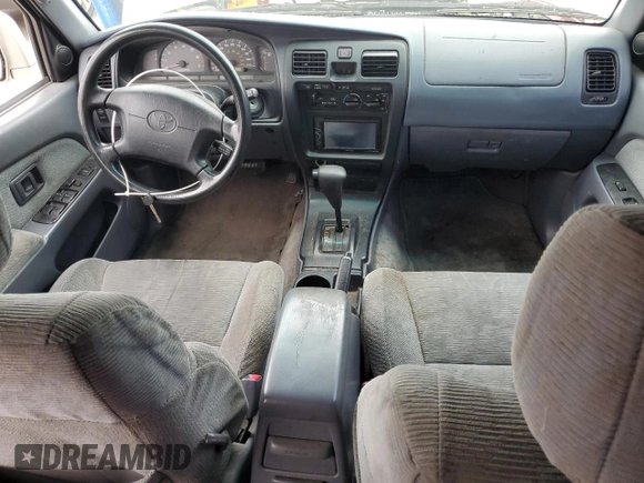 1999 Toyota 4Runner SR5 z VIN JT3GN86R1X0114530, wystawiony jako Copart lot #50566275 z przebiegiem Nie podano mil oraz Czysty tytuł • Clean title. Historia ofert i sprzedaży dostępna na DreamBid. Obrazek 8.