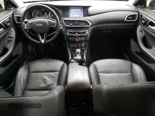 2018 Infiniti QX30 Premium with VIN SJKCH5CR6JA047992, listed as a Copart auction lot 82074053 with 42,479 mi miles. Bid and sale history available at carsss.com. Image 8.
