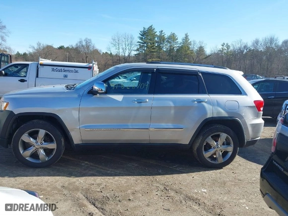 2013 Jeep Grand Cherokee Limited with VIN 1C4RJFBG5DC634023, listed as a IAAI auction lot 41828704 with 132,286 mi miles. Bid and sale history available at carsss.com. Image 14.