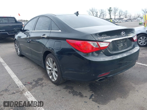 2012 Hyundai Sonata Limited with VIN 5NPEC4AB6CH415612, listed as a IAAI auction lot 41975318 with 108,672 mi miles and . Bid and sale history available at carsss.com. Image 3.