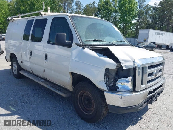 2009 Ford Econoline Cargo with VIN 1FTNE24W99DA45347, listed as a IAAI auction lot 42068121 with 301,292 mi miles. Bid and sale history available at carsss.com. Image 1.