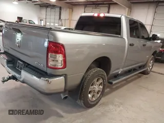 2022 Ram 2500 Big Horn with VIN 3C6UR5DL6NG404729, listed as a IAAI auction lot 41454034 with 44,212 mi miles. Bid and sale history available at carsss.com. Image 4.