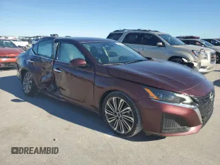 2023 Nissan Altima SL with VIN 1N4BL4EV8PN423424, listed as a Copart auction lot 83678134 with 21,058 mi miles and Salvage Title. Bid and sale history available at DreamBid. Image 4.