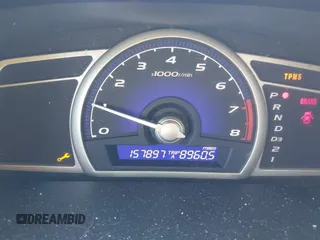 2009 Honda Civic LX z VIN 2HGFA16569H302404, wystawiony jako IAAI lot #42348074 z przebiegiem 157 897 mil mil oraz . Historia ofert i sprzedaży dostępna na DreamBid. Obrazek 7.