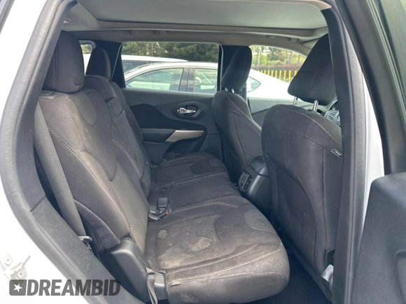 2017 Jeep Cherokee Latitude with VIN 1C4PJLCS9HD231686, listed as a Copart auction lot 51165265 with 125,518 mi miles and Clean Title. Bid and sale history available at carsss.com. Image 21.