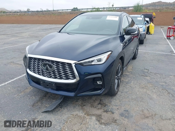 2022 Infiniti QX55 Luxe z VIN 3PCAJ5J32NF112458, wystawiony jako IAAI lot #42419908 z przebiegiem 85 557 mil mil oraz . Historia ofert i sprzedaży dostępna na DreamBid. Obrazek 18.