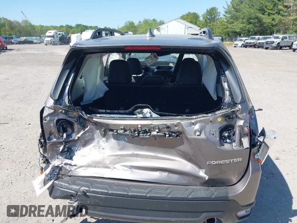 2023 Subaru Forester Limited with VIN JF2SKANC0PH548072, listed as a IAAI auction lot 42148382 with 22,315 mi miles and . Bid and sale history available at DreamBid. Image 16.