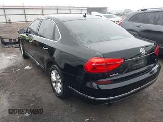 2016 Volkswagen Passat S с VIN 1VWAS7A38GC041336, выставлен на аукционе IAAI как лот 41486568 с пробегом 133 656 миль миль и . История ставок и продаж доступна на DreamBid. Изображение 3.