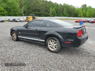 2008 Ford Mustang Deluxe with VIN 1ZVHT80N085188020, listed as a Copart auction lot 53975705 with 258,015 mi miles and Clean Title. Bid and sale history available at carsss.com. Image 2.