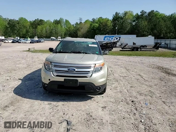 2011 Ford Explorer XLT with VIN 1FMHK8D87BGA85565, listed as a Copart auction lot 53612415 with 238,616 mi miles and Salvage Title. Bid and sale history available at DreamBid. Image 14.