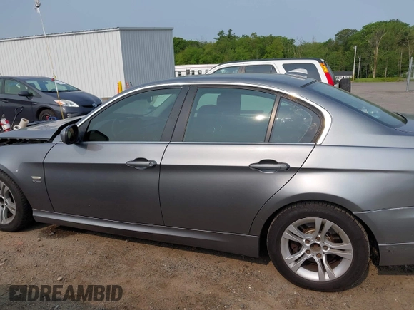 2009 BMW 3 Series 335i xDrive with VIN WBAPL33599A406944, listed as a IAAI auction lot 42426277 with 196,297 mi miles and . Bid and sale history available at DreamBid. Image 15.