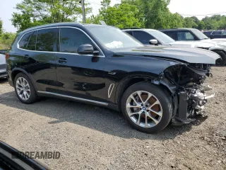 2023 BMW X5 xDrive45e z VIN 5UXTA6C09P9R00571, wystawiony jako Copart lot #61052995 z przebiegiem 9 702 mil mil oraz Szkoda całkowita • Salvage title. Historia ofert i sprzedaży dostępna na DreamBid. Obrazek 4.