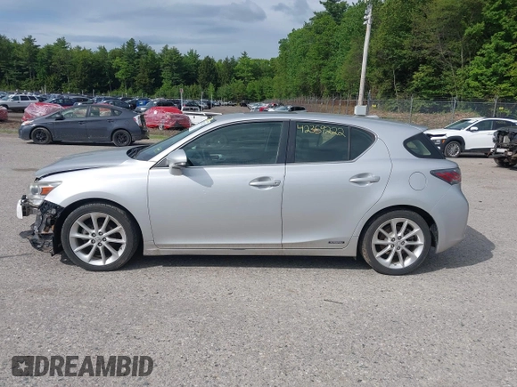 2012 Lexus CT 200h z VIN JTHKD5BH2C2108138, wystawiony jako IAAI lot #42359222 z przebiegiem 209 412 mil mil oraz . Historia ofert i sprzedaży dostępna na DreamBid. Obrazek 14.
