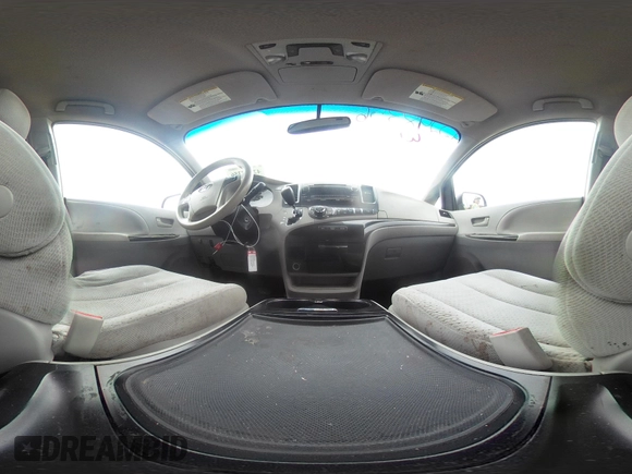 2014 Toyota Sienna LE AAS z VIN 5TDKK3DC9ES466877, wystawiony jako IAAI lot #42298356 z przebiegiem 189 826 mil mil oraz . Historia ofert i sprzedaży dostępna na DreamBid. Obrazek 21.