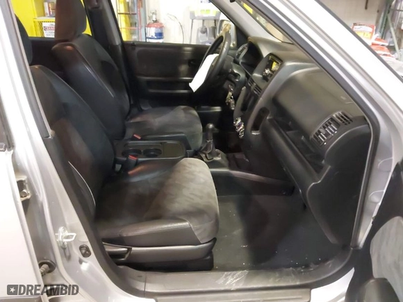 2003 Honda CR-V EX with VIN JHLRD77853C047854, listed as a IAAI auction lot 41520403 with 174,000 mi miles. Bid and sale history available at carsss.com. Image 5.