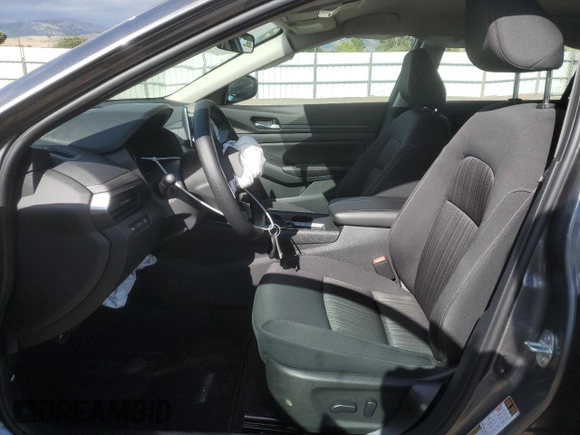 2025 Nissan Altima SV z VIN 1N4BL4DV5SN350734, wystawiony jako Copart lot #56955085 z przebiegiem 6 140 mil mil oraz Szkoda całkowita • Salvage title. Historia ofert i sprzedaży dostępna na DreamBid. Obrazek 7.