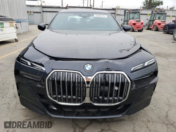 2024 BMW 7 Series 740i z VIN WBA23EH09RCP80655, wystawiony jako Copart lot #59380475 z przebiegiem 16 424 mil mil oraz Czysty tytuł • Clean title. Historia ofert i sprzedaży dostępna na DreamBid. Obrazek 5.