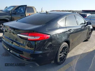 2019 Ford Fusion SE with VIN 3FA6P0HD3KR250483, listed as a IAAI auction lot 41866151 with 115,849 mi miles. Bid and sale history available at carsss.com. Image 4.
