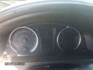 2017 Toyota Camry XLE z VIN 4T1BF1FK9HU337269, wystawiony jako Copart lot #58784995 z przebiegiem Nie podano mil oraz Szkoda całkowita • Salvage title. Historia ofert i sprzedaży dostępna na DreamBid. Obrazek 9.