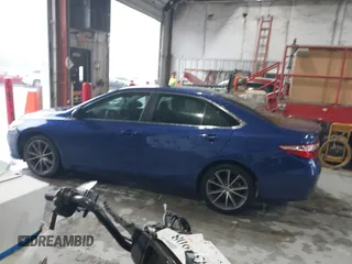 2015 Toyota Camry XLE with VIN 4T1BF1FK7FU950195, listed as a IAAI auction lot 41976565 with 113,071 mi miles and . Bid and sale history available at DreamBid. Image 14.